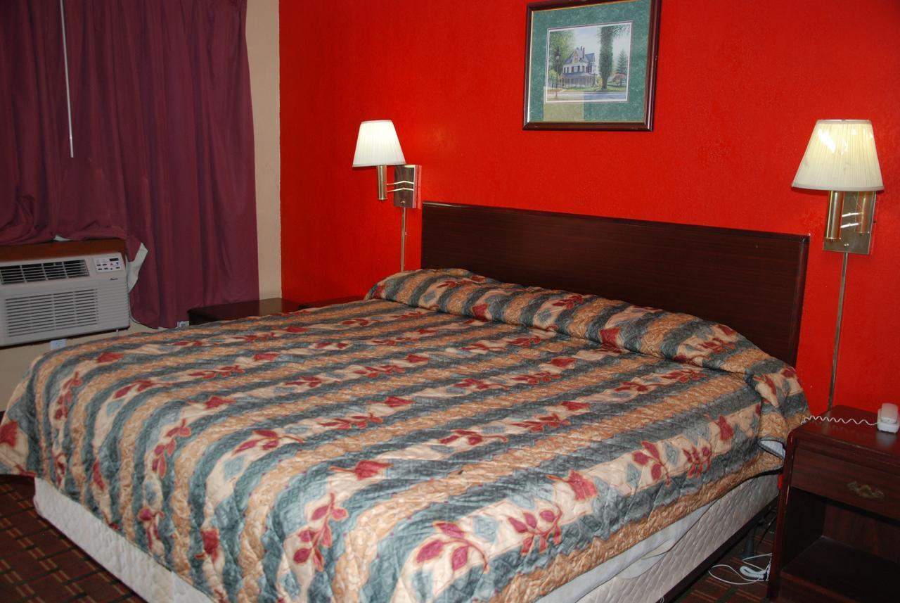 Mount Laurel Motel Hazleton Dış mekan fotoğraf