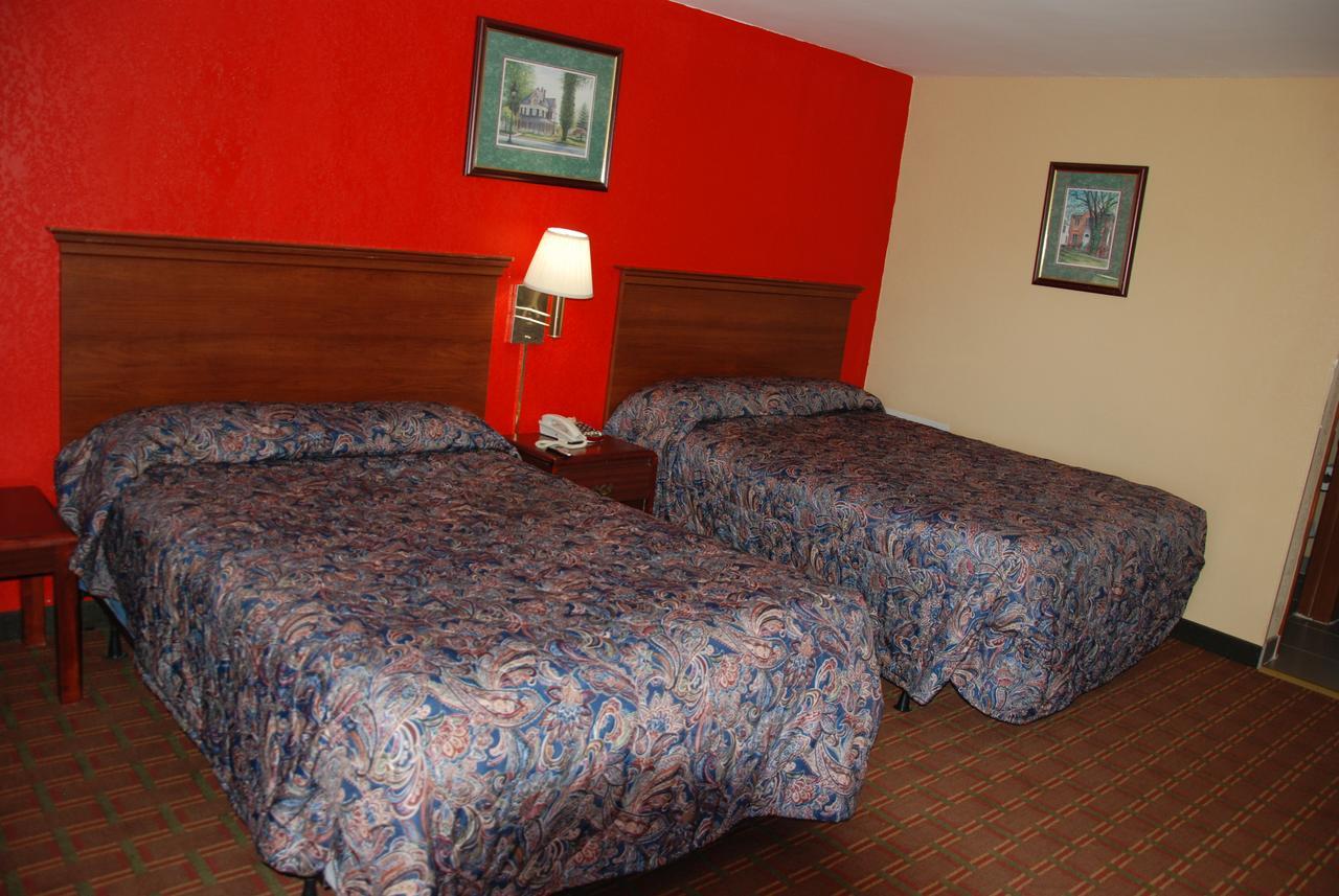Mount Laurel Motel Hazleton Dış mekan fotoğraf