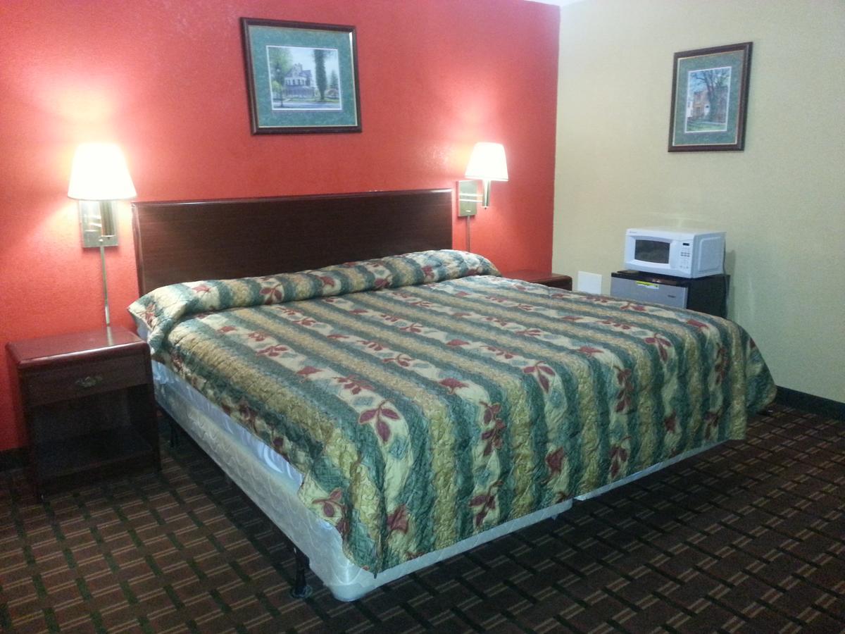 Mount Laurel Motel Hazleton Dış mekan fotoğraf
